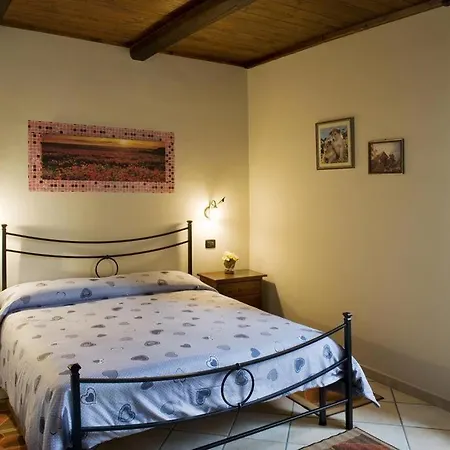 Casale San Fedele Bed & Breakfast Cannaiola